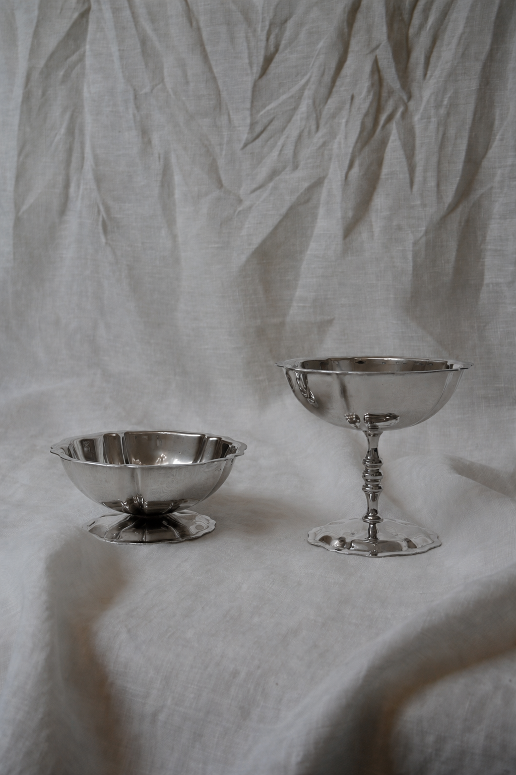 Minimalist Stainless Steel Dessert Collection